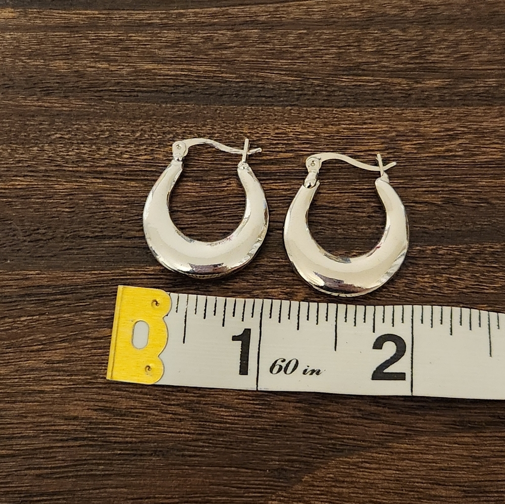 Beckhillco Silver Hoop Earrings - Picture 4 of 6